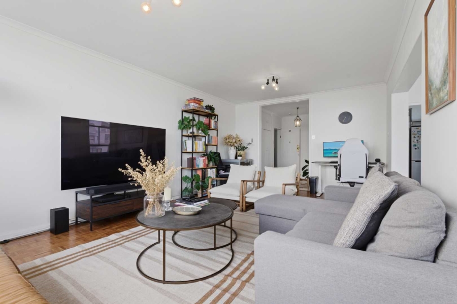 2 Bedroom Property for Sale in Sea Point Western Cape
